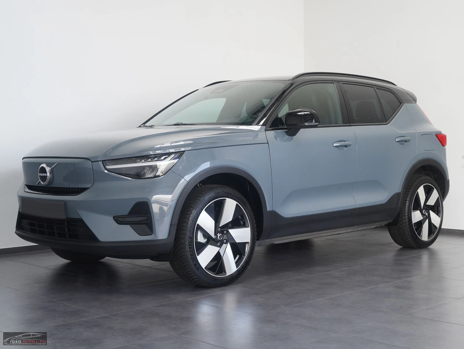 Volvo XC40 Core/408hp/RECHARGE/PURE/ELECTRIC/NAVI/270vpr | Mobile.bg   1