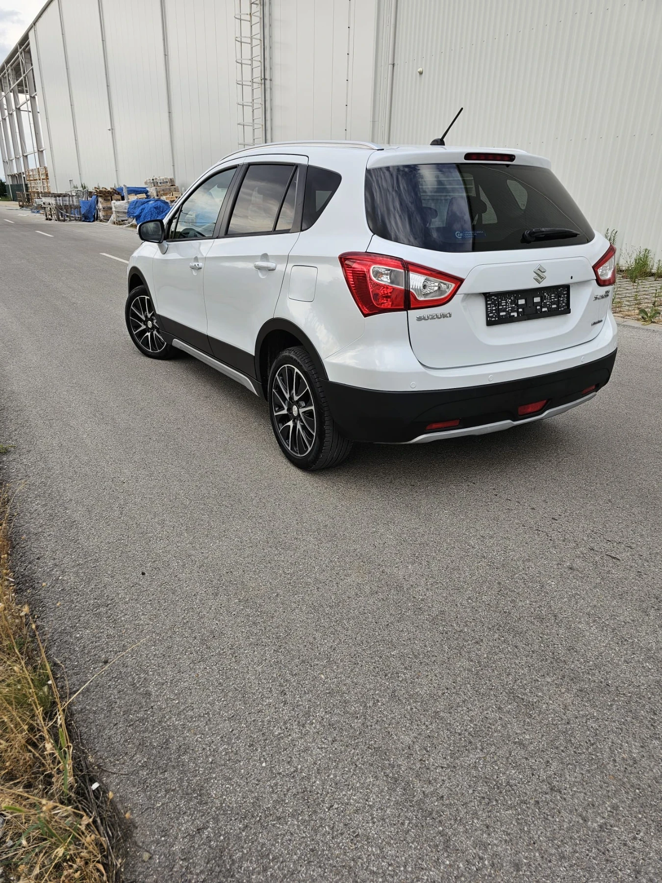 Suzuki SX4 S-Cross S X 4  S-cross  4x4 - изображение 6