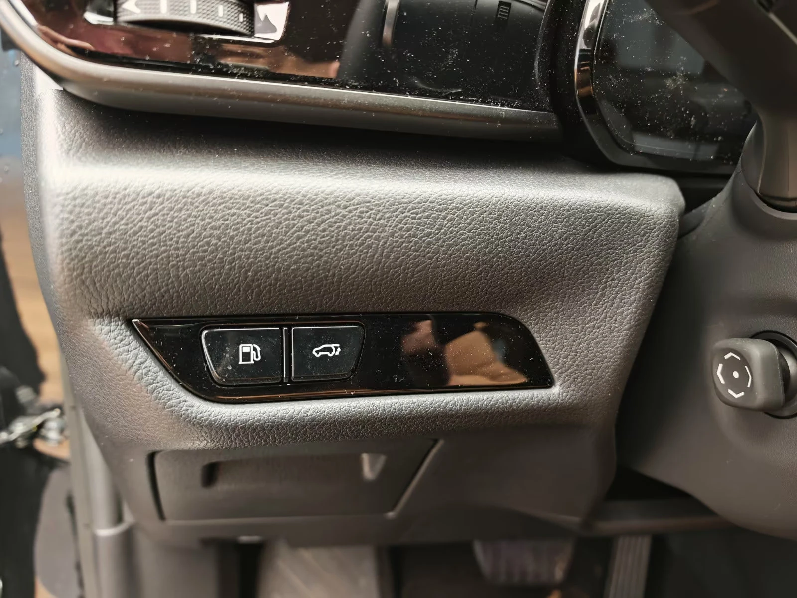 Lexus RX 350h 2.5/PRESTIGE-PLUS/190HP/4X4/360/AMBI/MEMO/HUD/507f - изображение 9