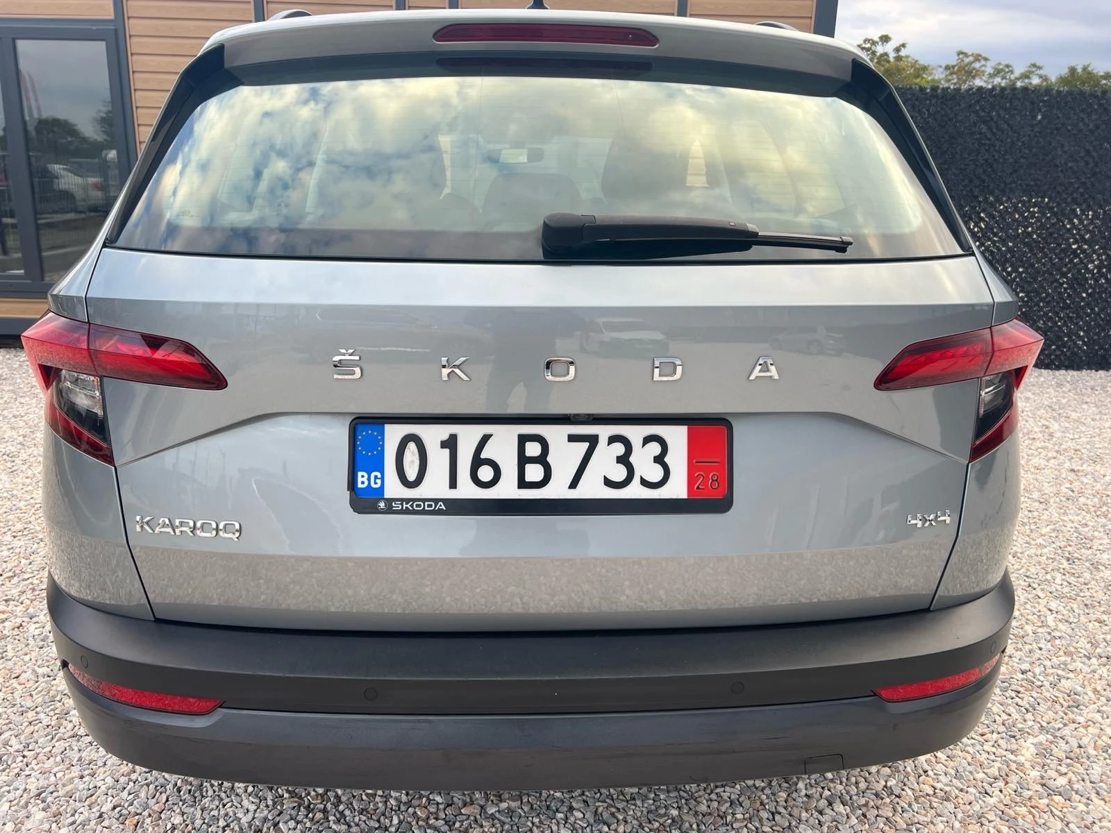 Skoda Karoq 2.0 TDI  4X4  Executive 150HP - изображение 6