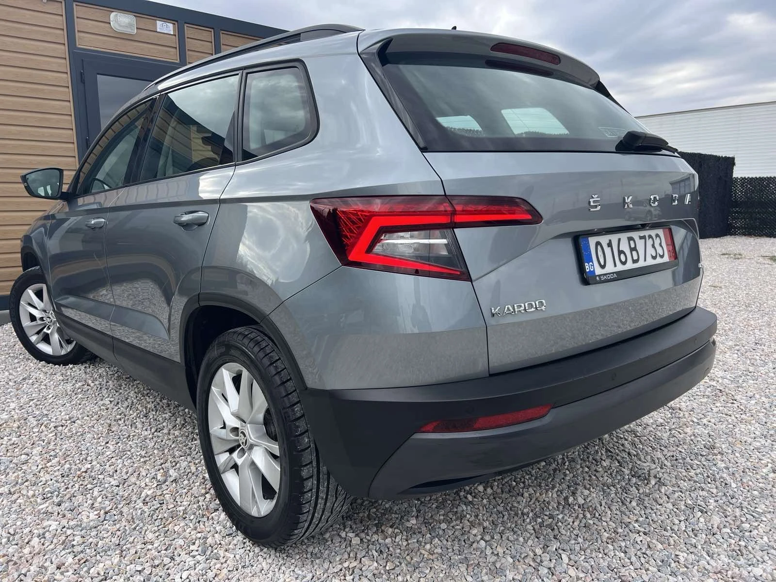Skoda Karoq 2.0 TDI  4X4  Executive 150HP - изображение 7