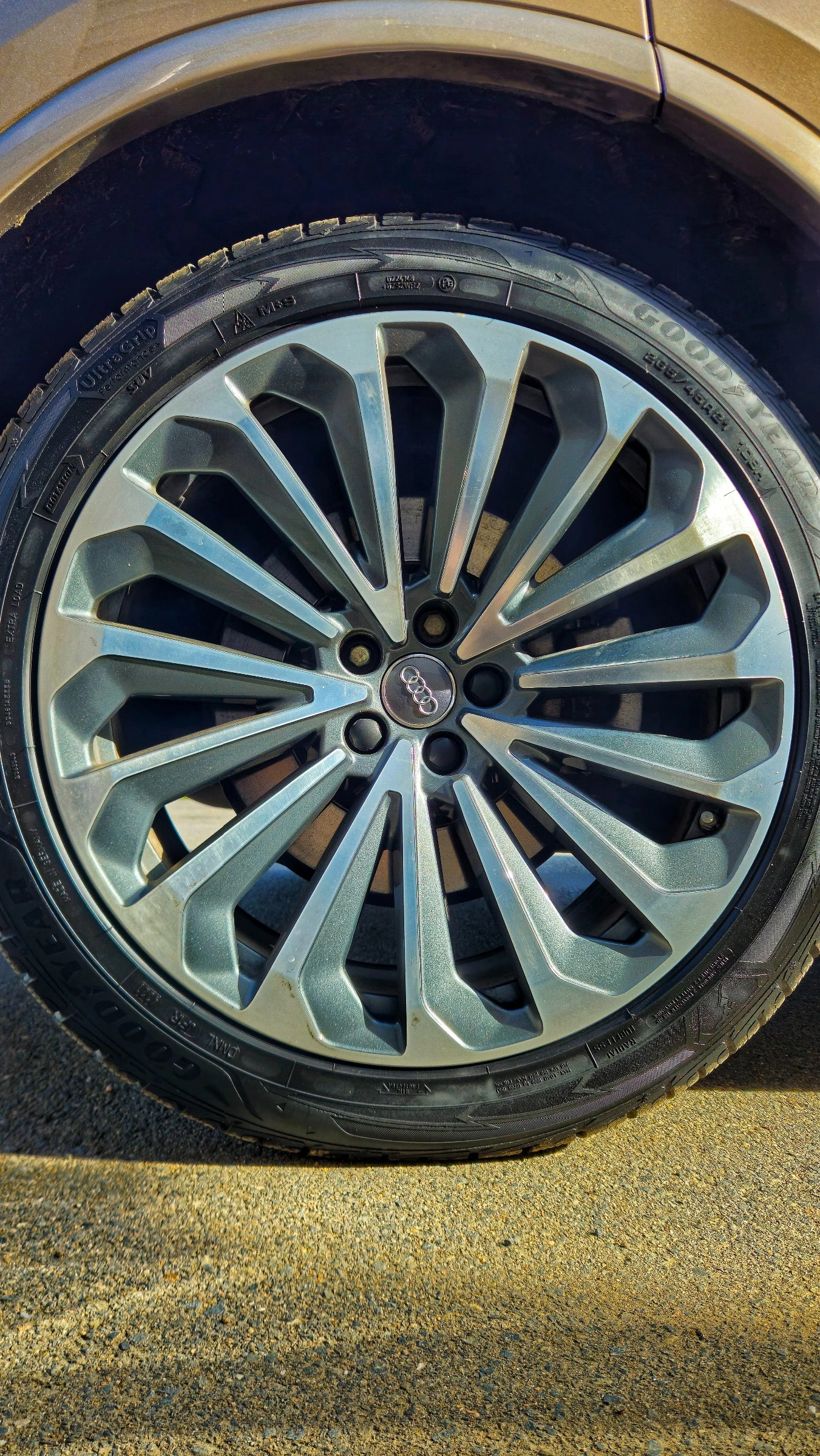 Audi Q7 E-tron | �������� | �������� ������� | Mobile.bg � ����������� 12