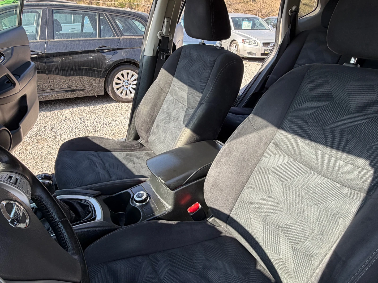 Nissan X-trail 1.6 DCI, 4x4 , ПАРКТРОНИК, снимка 14 - Автомобили и джипове - 53848599