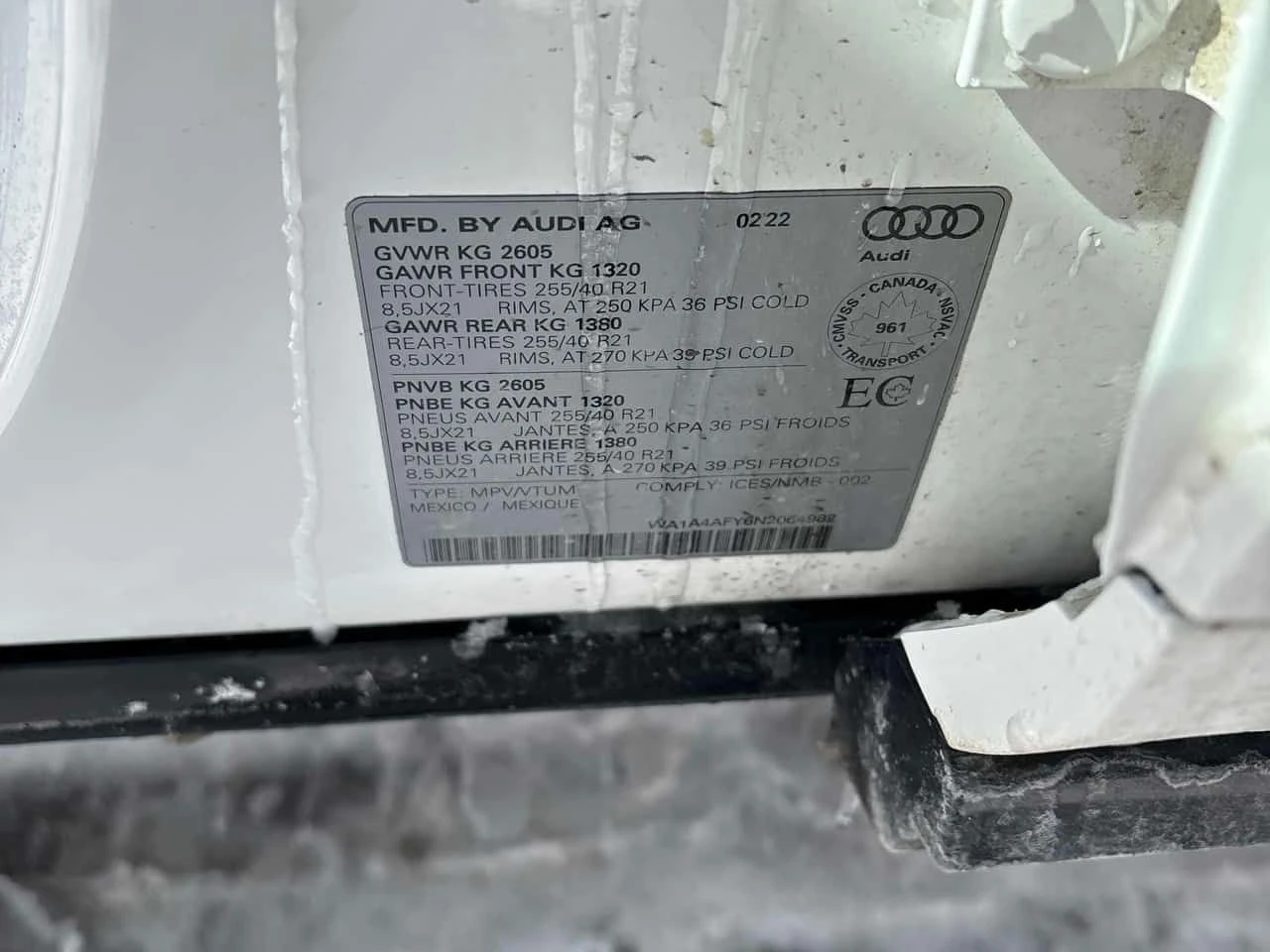 Audi SQ5 * Progressiv * CARFAX * ДИСТРОНИК * ПОДГРЕВ * ПАМЕ, снимка 13 - Автомобили и джипове - 53880168