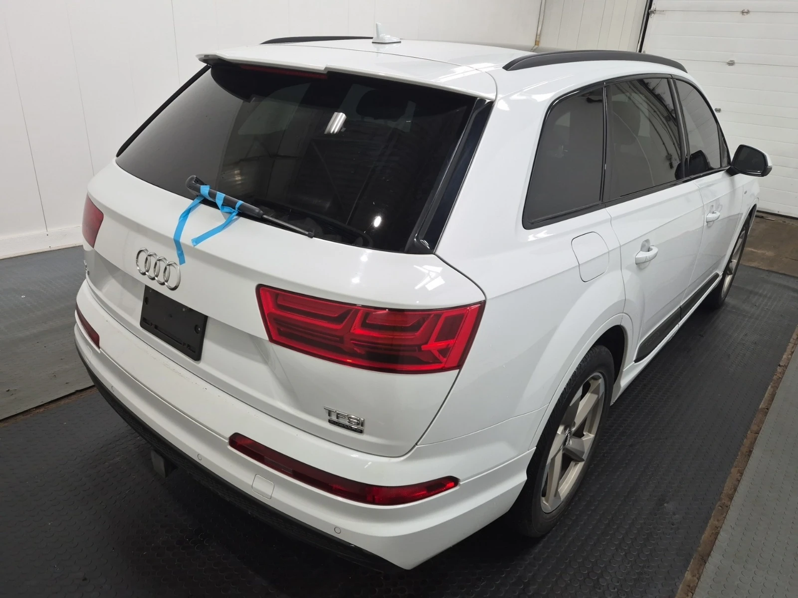 Audi Q7 3.0T * TECHNIK * ��������� * CARFAX * 7 ����� *  | Mobile.bg � ����������� 3
