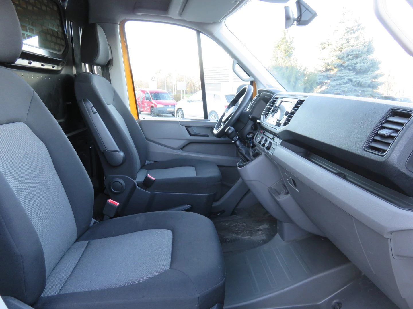 VW Crafter 35 Kasten M TDI 11.3 m3 предно - изображение 5
