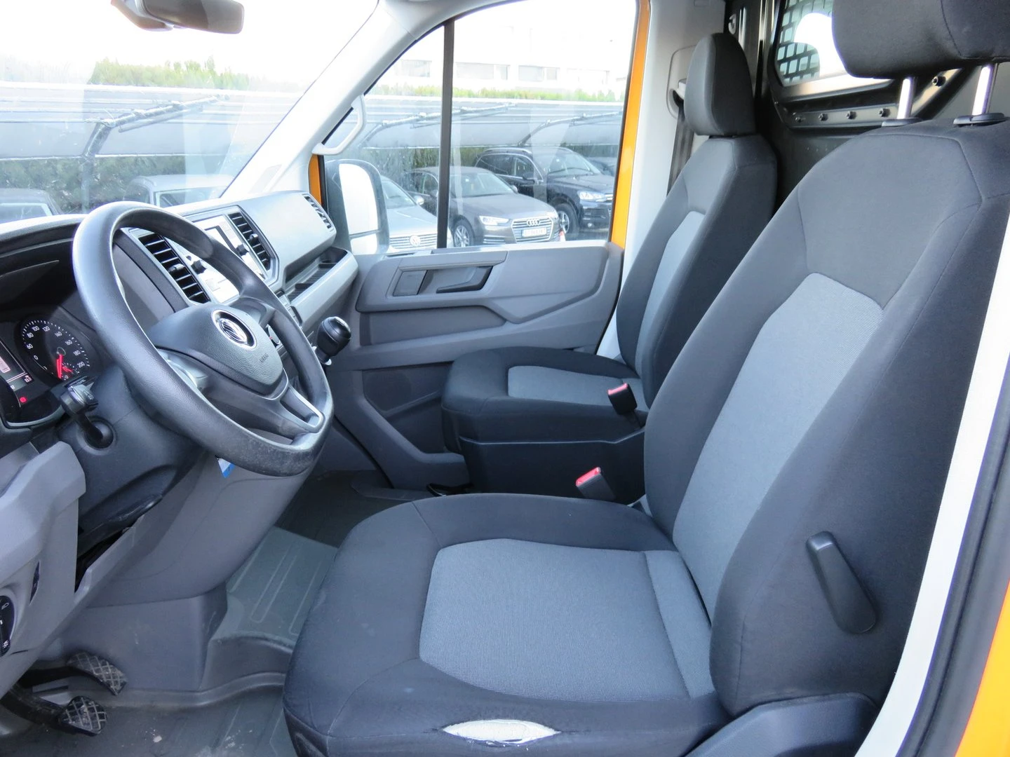 VW Crafter 35 Kasten M TDI 11.3 m3 предно - изображение 4