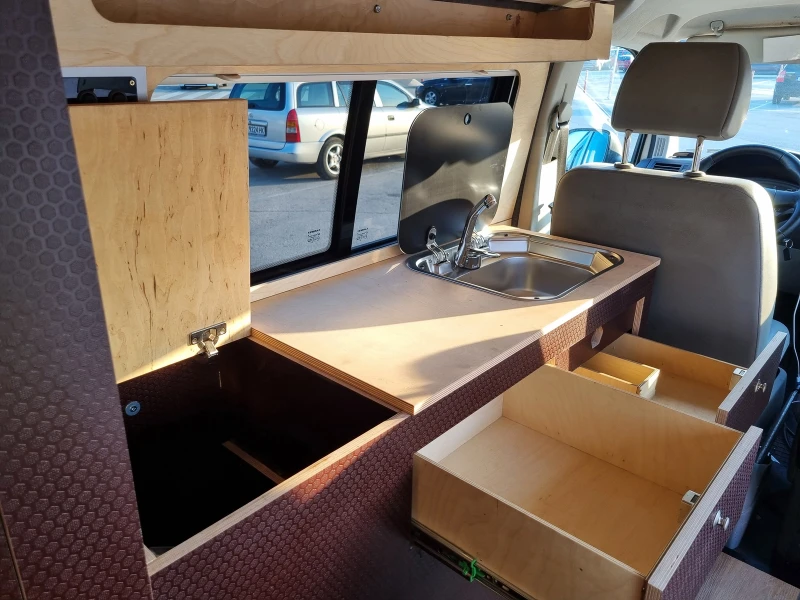 Кемпер VW Transporter, снимка 7 - Каравани и кемпери - 52338589