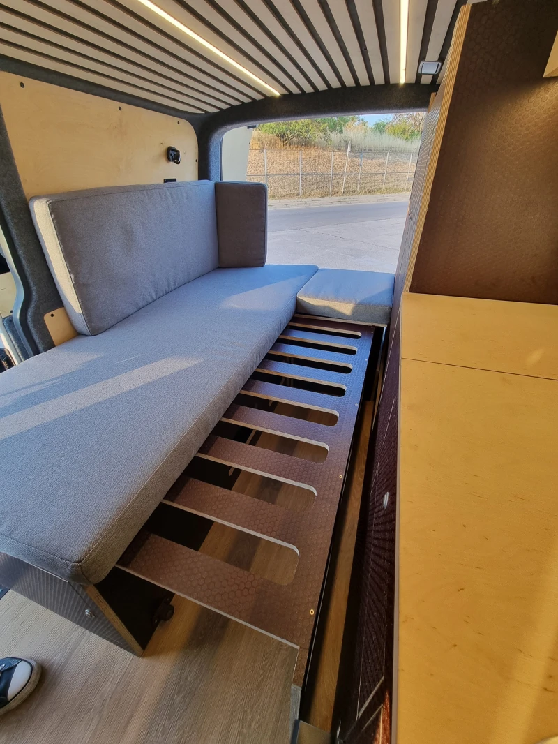 Кемпер VW Transporter, снимка 13 - Каравани и кемпери - 52338589