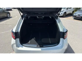 Toyota Corolla TS 2.0HSD GR SPORT, снимка 10