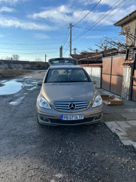 Mercedes-Benz B 180, снимка 1