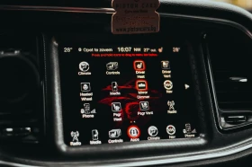 Обява за продажба на Dodge Challenger 5.7 Hemi / RT ~56 400 лв. - изображение 10 | Auto.bg Обява за продажба на Dodge Challenger 5.7 Hemi / RT ~56 400 лв. - изображение 10