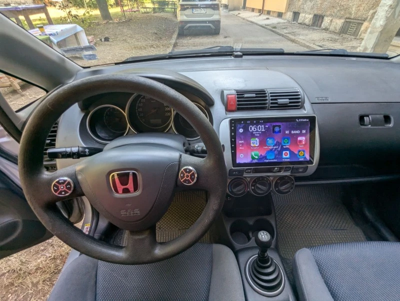 Honda Jazz 1.2, снимка 15 - Автомобили и джипове - 47357405