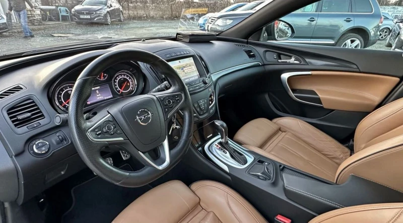 Opel Insignia 2.0T 4x4, Autom.Navi, PANORAMA, снимка 6 - Автомобили и джипове - 47923865