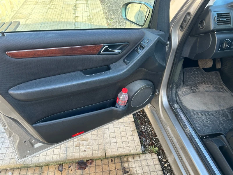 Mercedes-Benz B 180, снимка 4 - Автомобили и джипове - 48551558