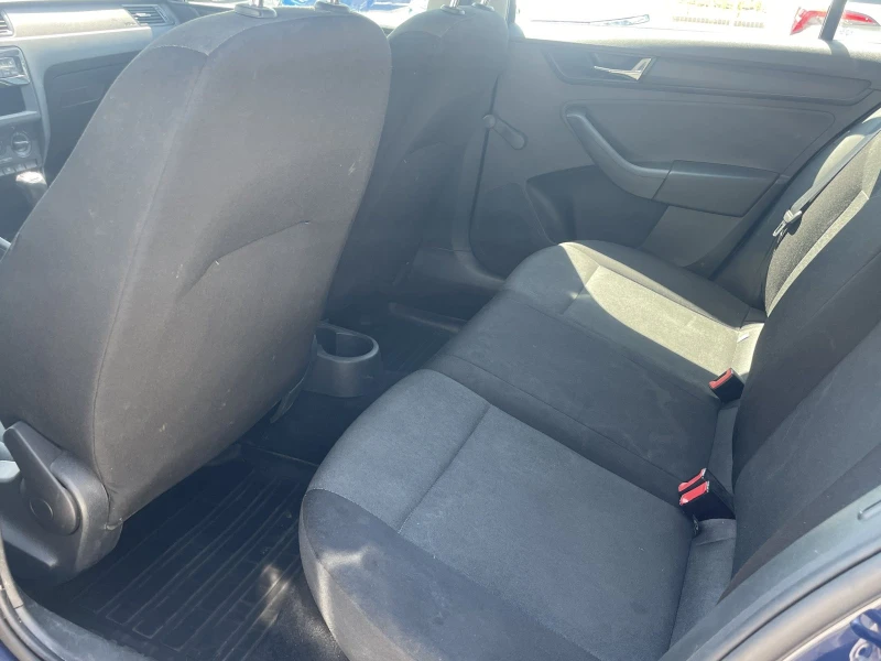 Skoda Rapid 1.0 TSI 95 к.с., снимка 8 - Автомобили и джипове - 51366794