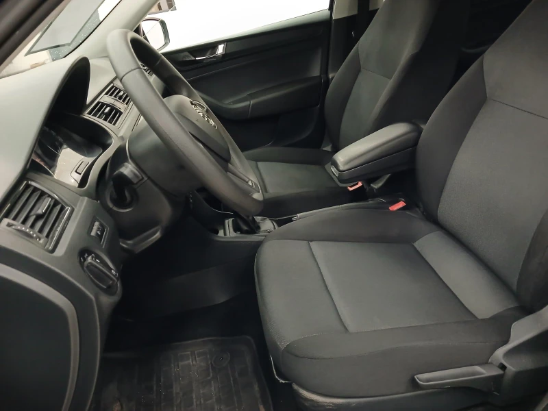 Skoda Rapid 1.0 TSI 95 к.с., снимка 6 - Автомобили и джипове - 51366794