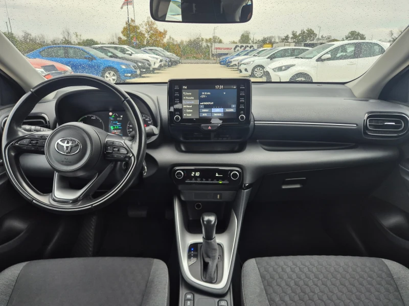 Toyota Yaris КАМЕРА 1, 5 Hybrid А/Т в Гаранция, снимка 15 - Автомобили и джипове - 52091004
