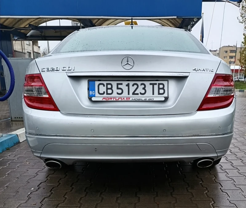 Mercedes-Benz C 320, снимка 6 - Автомобили и джипове - 52473993