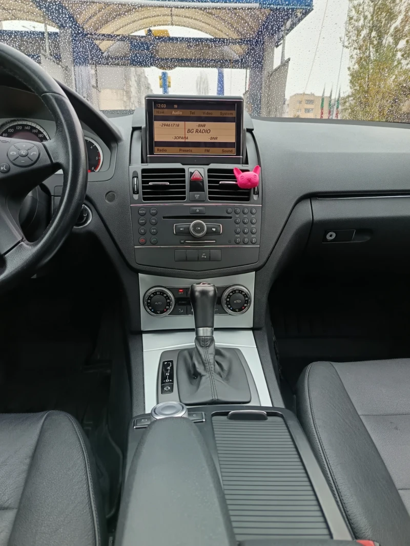 Mercedes-Benz C 320, снимка 10 - Автомобили и джипове - 52473993
