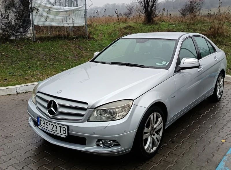 Mercedes-Benz C 320, снимка 3 - Автомобили и джипове - 52473993