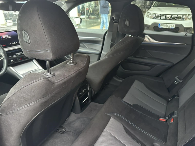 BMW i4 xDrive40 Gran Coupe, снимка 12 - Автомобили и джипове - 52812133