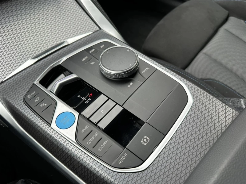 BMW i4 xDrive40 Gran Coupe, снимка 10 - Автомобили и джипове - 52812133