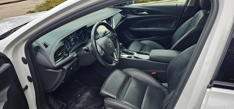 Opel Insignia Country Tourer, снимка 12 - Автомобили и джипове - 53132752