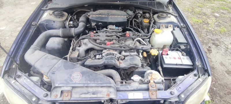 Subaru Legacy 2.5 156 к.с. ръчка, снимка 9 - Автомобили и джипове - 53514039