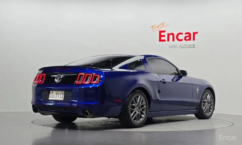 Ford Mustang, снимка 2 - Автомобили и джипове - 53593875