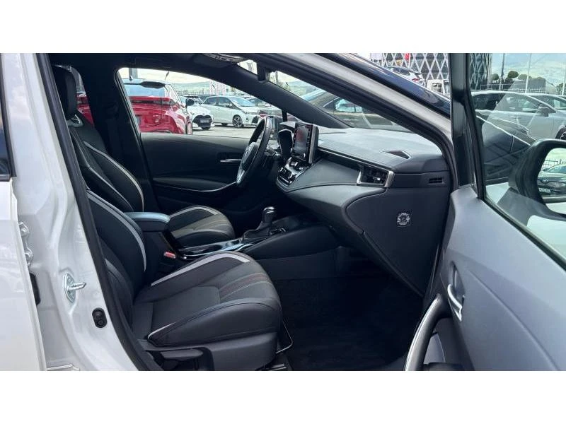 Toyota Corolla TS 2.0HSD GR SPORT, снимка 6 - Автомобили и джипове - 54448210
