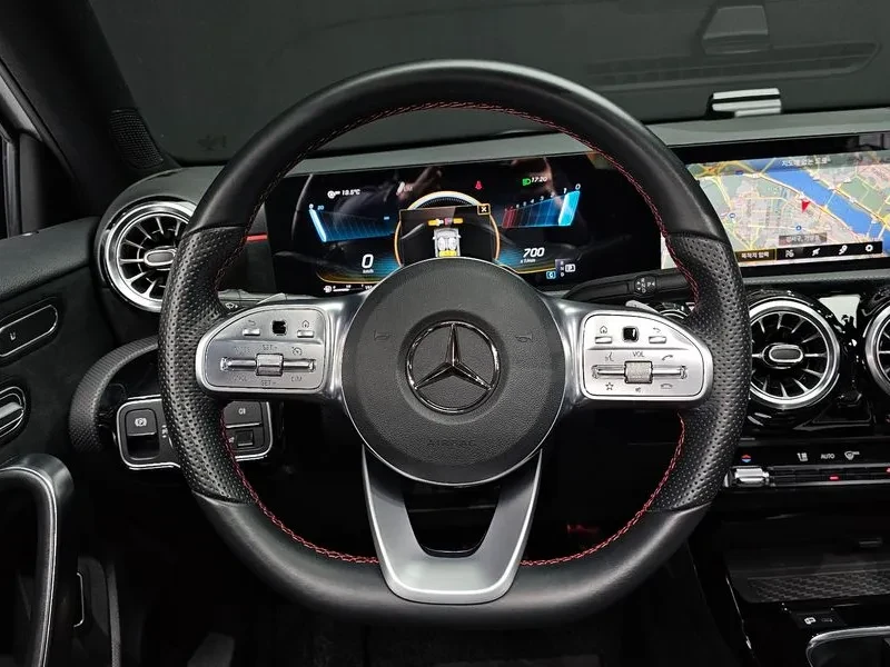 Mercedes-Benz A 35 | Mobile.bg � ����������� 12