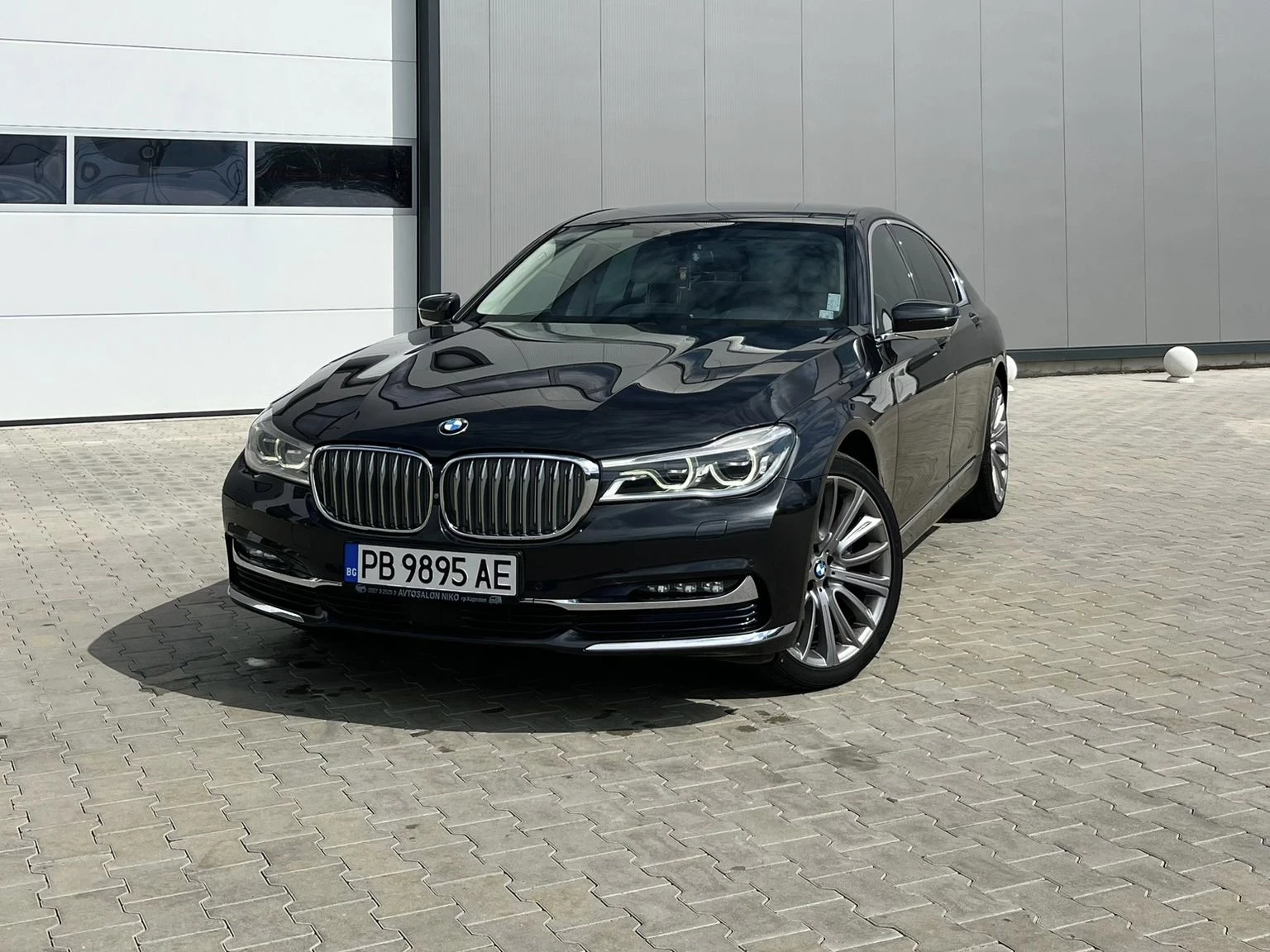 BMW 730 * xDrive* Head Up* 360-KAM* Excklusive*  - изображение 2