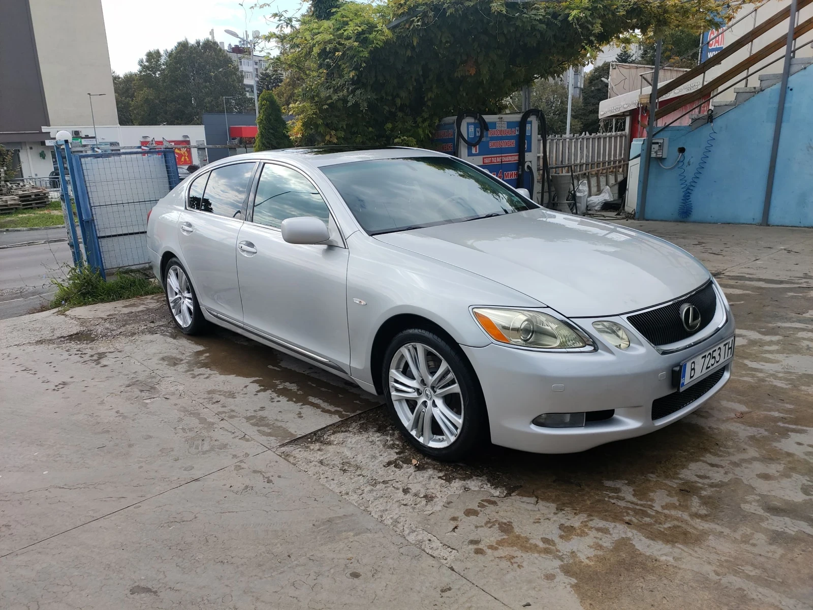 Lexus GS 450h 3.5 V6 hybrid  - изображение 5