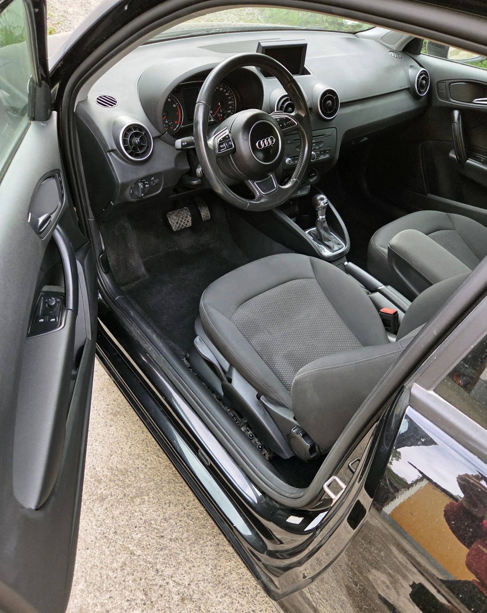 Audi A1 1.4 Facelift, Автомат, Уникат, Швейцария - изображение 8