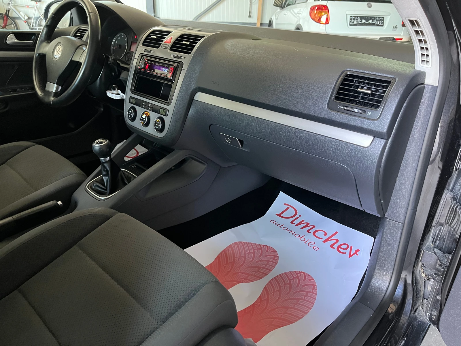 VW Golf 1.6 i 115k.c - изображение 10