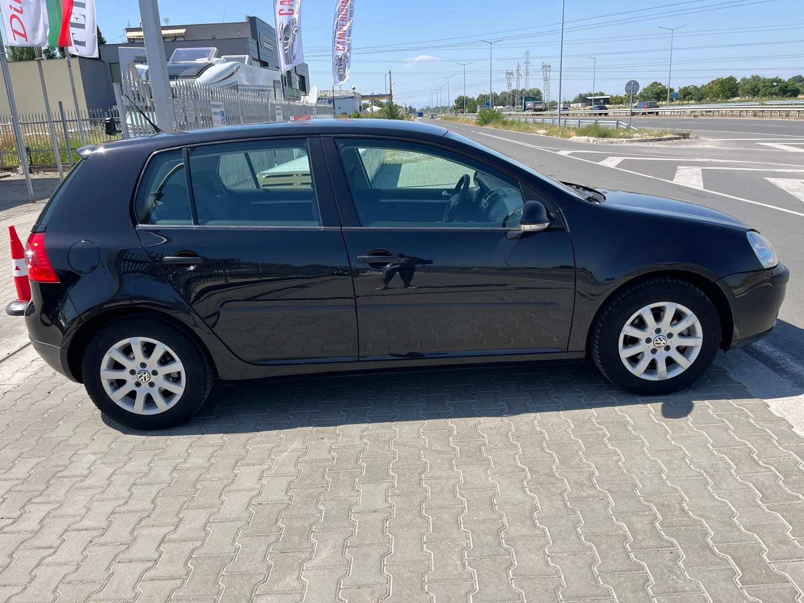 VW Golf 1.6 i 115k.c - изображение 4