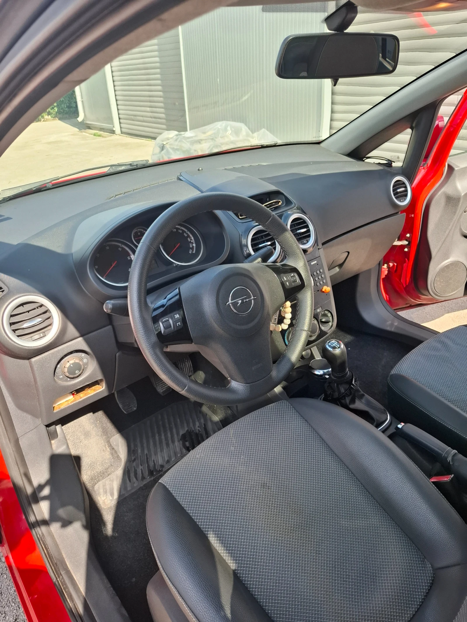 Opel Corsa  - изображение 10