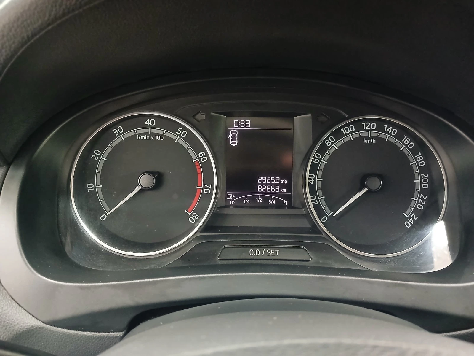 Skoda Rapid 1.0 TSI 95 к.с. - изображение 10