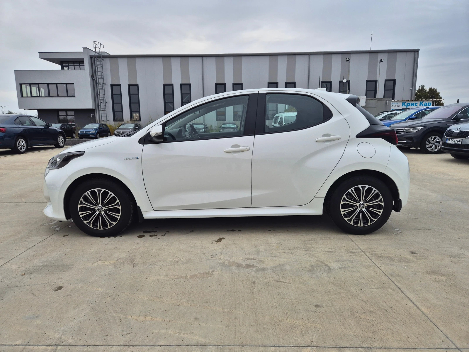 Toyota Yaris КАМЕРА 1, 5 Hybrid А/Т в Гаранция - изображение 2