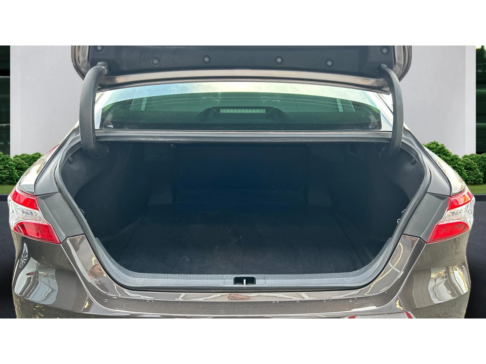 Toyota Camry Месечна вноска от 640 лв. - изображение 10