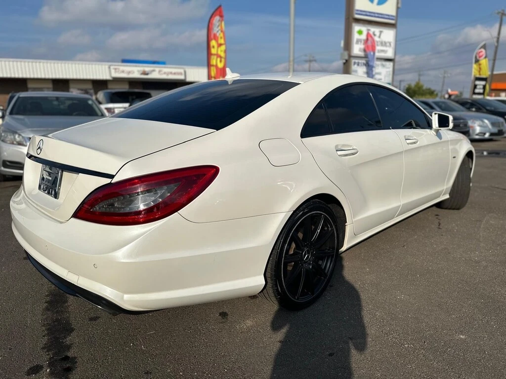 Mercedes-Benz CLS 550 4MATIC* CARFAX* Кожа* Камера* Подгрев* Обдухване*  - изображение 7