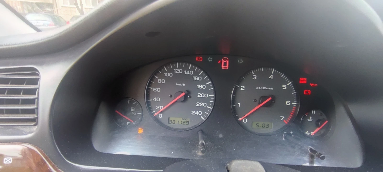 Subaru Legacy 2.5 156 к.с. ръчка - изображение 5