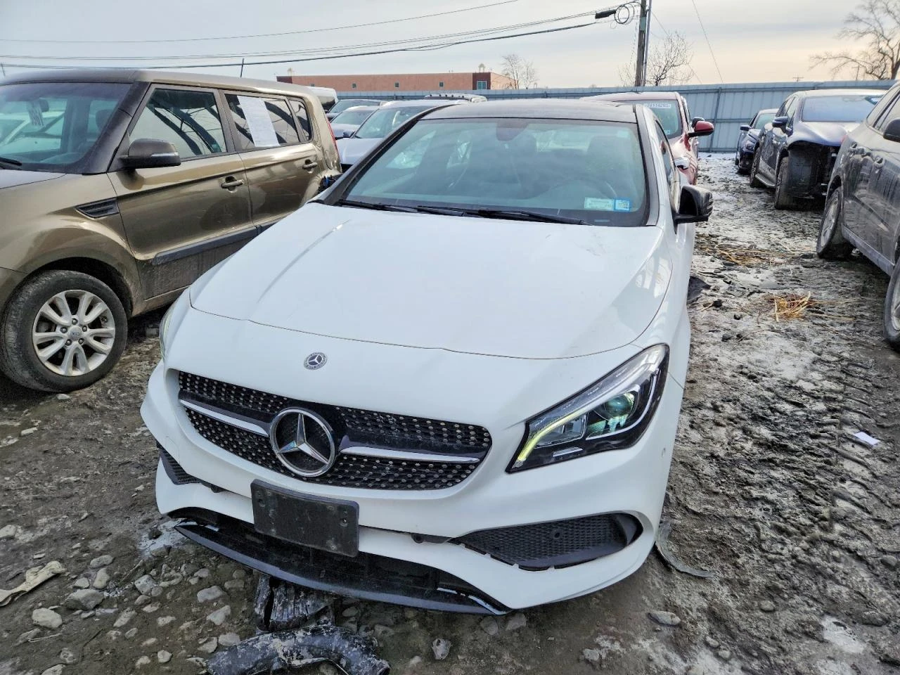 Mercedes-Benz CLA 250 4MATIC, снимка 5 - Автомобили и джипове - 53748116