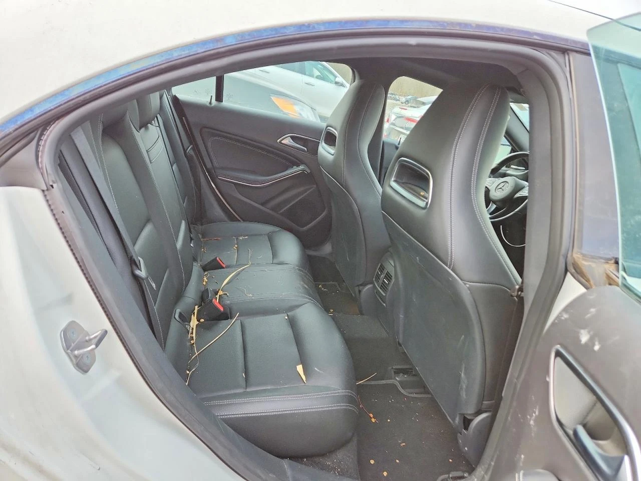 Mercedes-Benz CLA 250 4MATIC, снимка 10 - Автомобили и джипове - 53748116