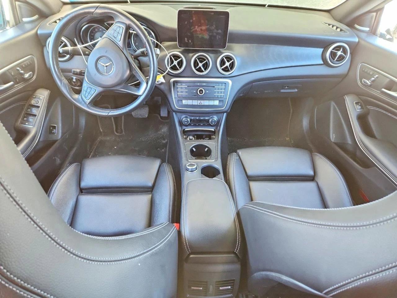 Mercedes-Benz CLA 250 4MATIC, снимка 8 - Автомобили и джипове - 53748116