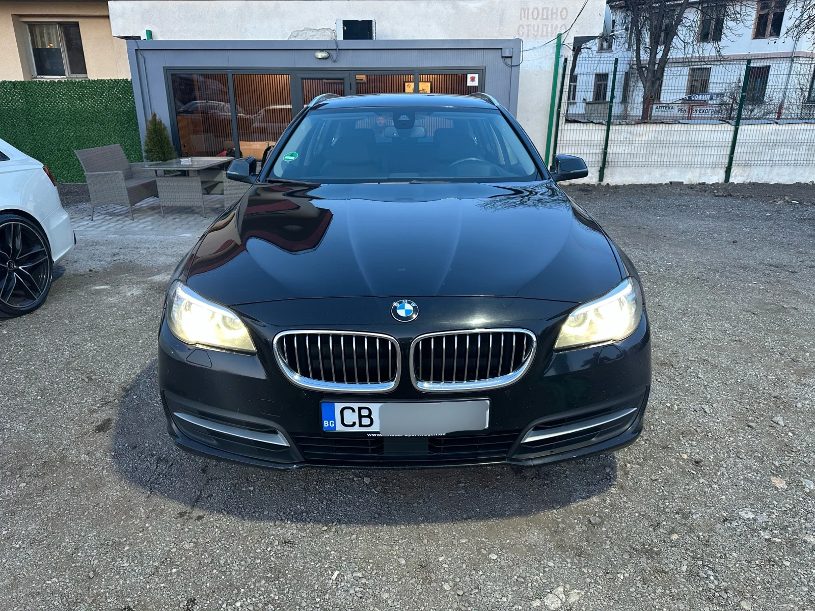 BMW 530 FULL ЕКСТРИ ЗА МОДЕЛА, снимка 2 - Автомобили и джипове - 53866275