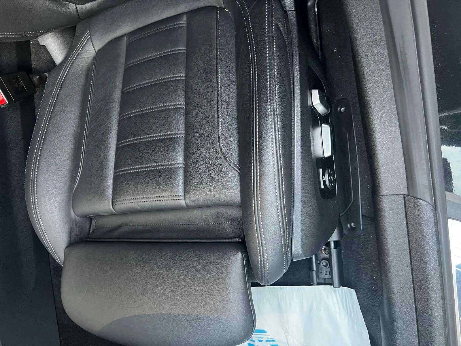 BMW 330 330e xDrive, снимка 6 - Автомобили и джипове - 54040977