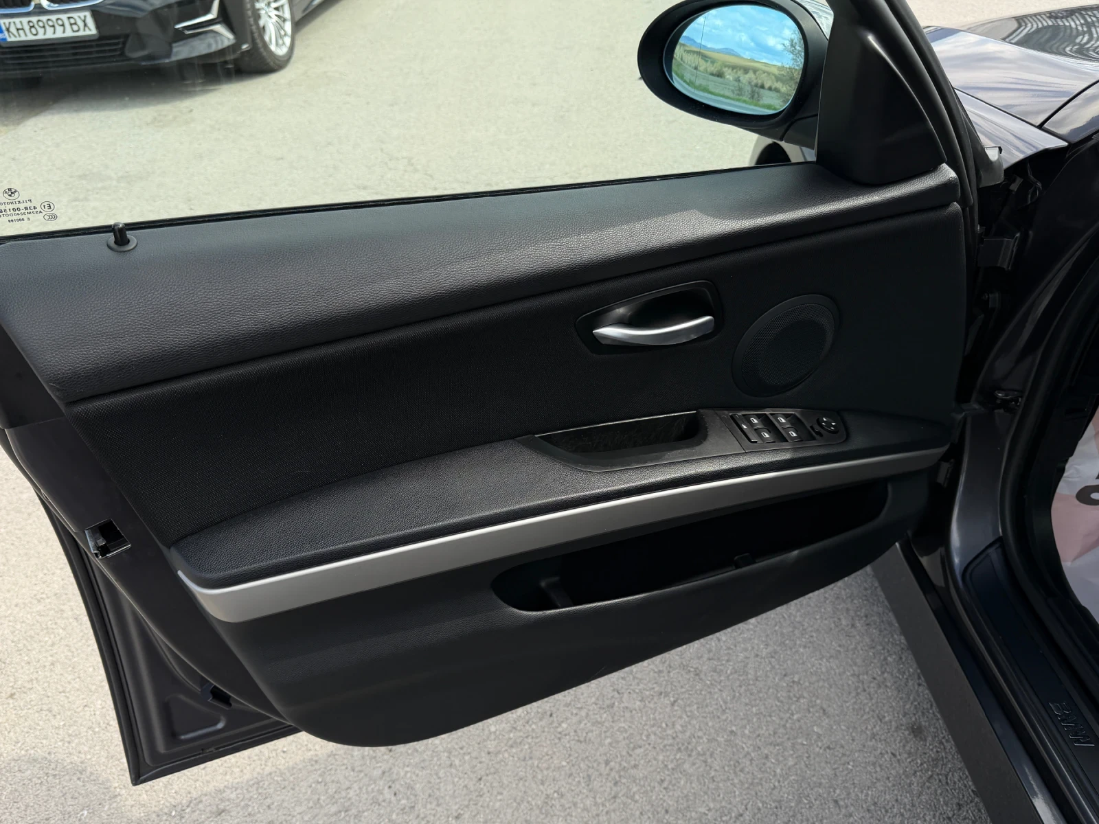 BMW 320 86.000 km, снимка 13 - Автомобили и джипове - 54318355