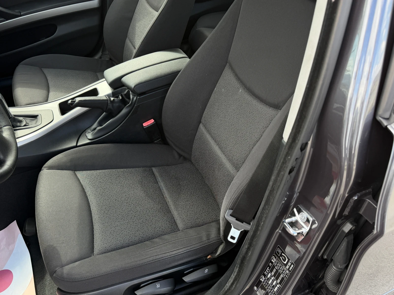 BMW 320 86.000 km, снимка 12 - Автомобили и джипове - 54318355